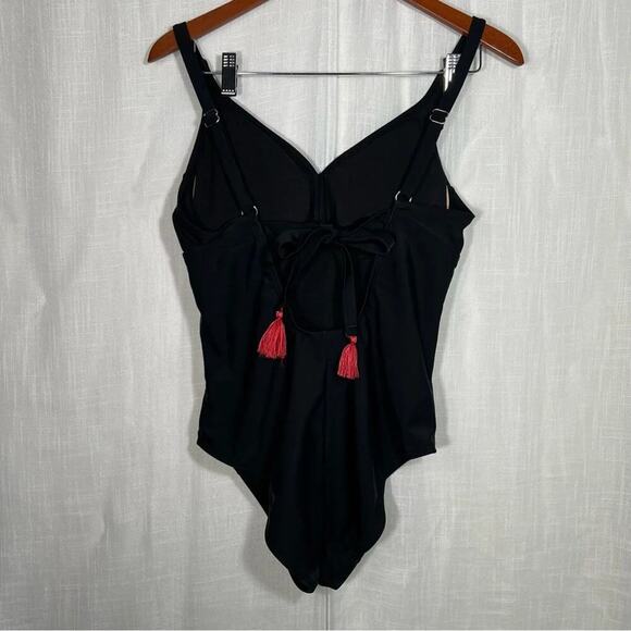 Adore Me Embroidered Flower Black One Piece Swimsuit Size 0X - Picture 8 of 9